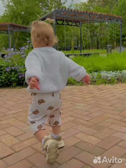 Вязаный свитер детский