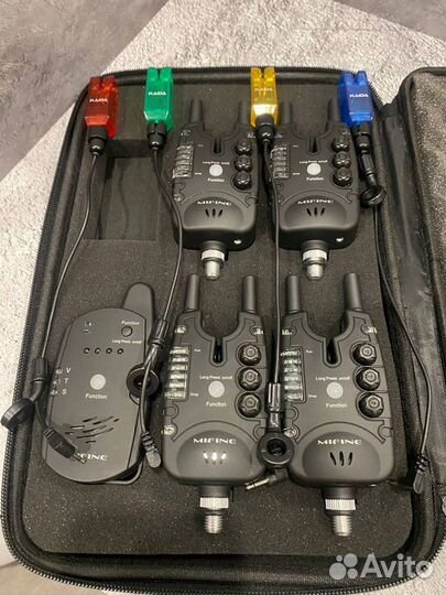 Комплект сигнализаторы поклевки 4+1 и свингеры