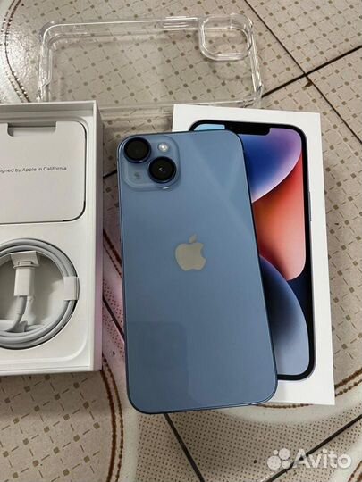 Телефон iPhone 14