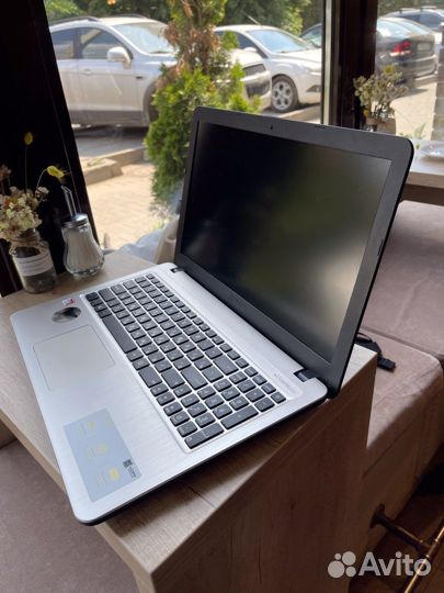Ноутбук asus VivoBook x540B