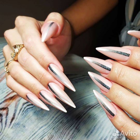 Наращивание ногтей, маникюр