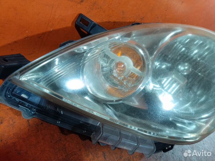 Фара Nissan Note E11 (Левое)