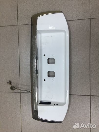 Накладка двери багажника land cruiser prado 150