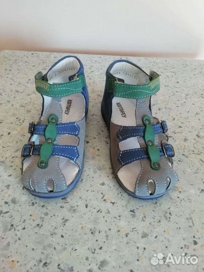 Сандали новые