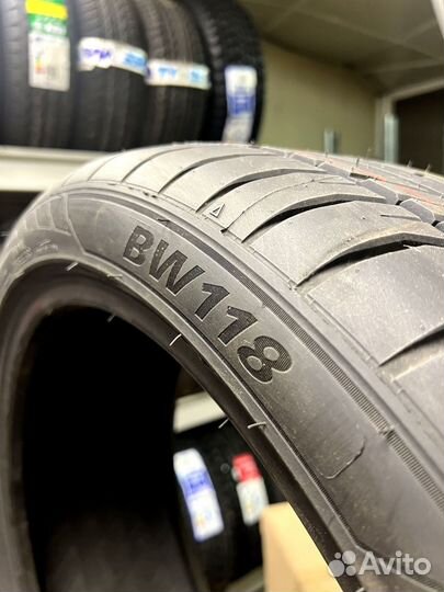 Bearway BW118 265/45 R19 120T