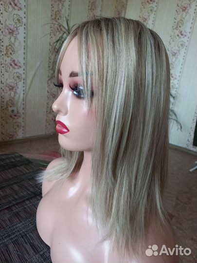 Парик женский