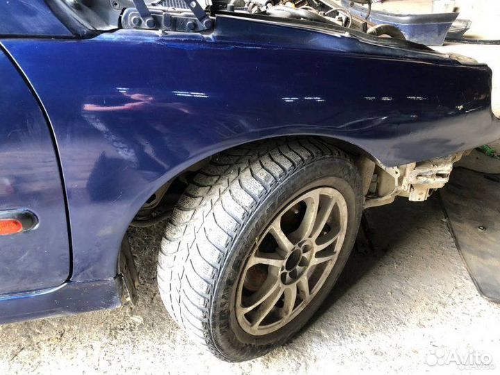 Крыло правое Renault Laguna 1993-2001