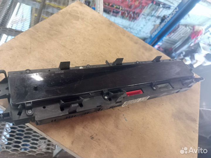 Панель приборов на Renault Scenic 2