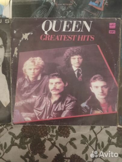 Виниловые пластинки в пути к покупателю