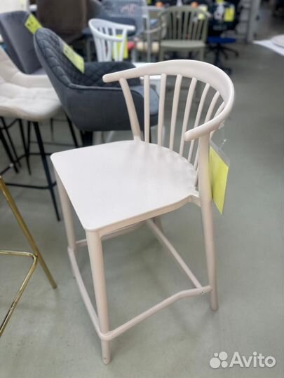 Стул полубарный Campo, пластик бежевый