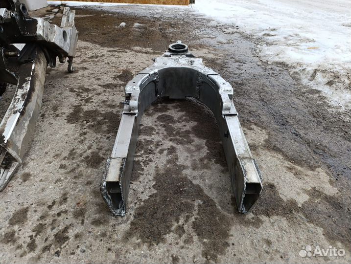 Dl1000 v-strom рама с документами 2002г