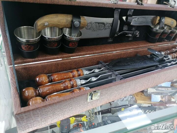 Набор шампуров в Кейсе