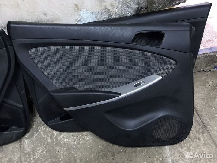 Дверные карты Hyundai Solaris