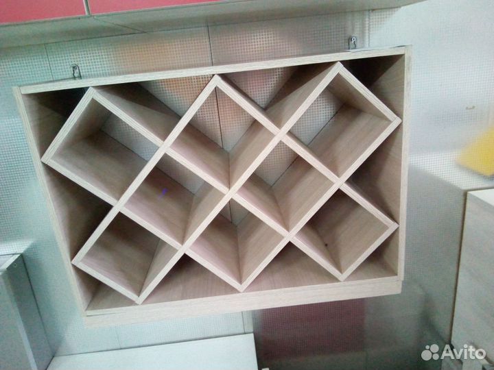 Полка для вин и бокалов