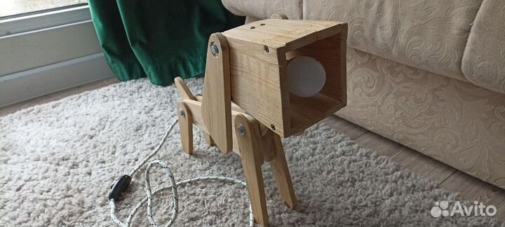 Лампа настольная