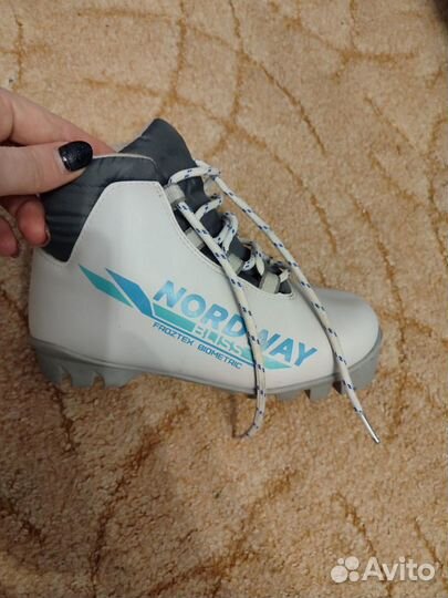 Лыжные ботинки 33 размер