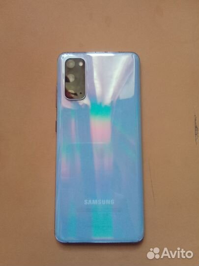 Samsung Galaxy S20, 8/128 ГБ