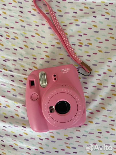 Компактный фотоаппарат instax mini 8