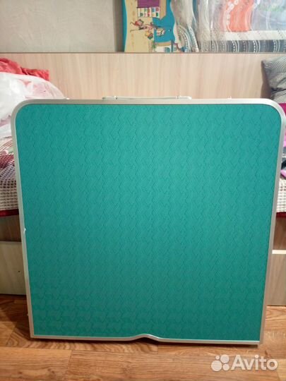 Складной стол и 4 стула