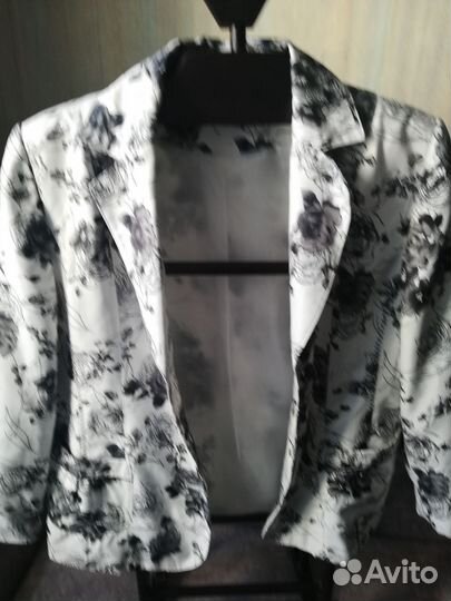 Пиджак женский размер 52-54