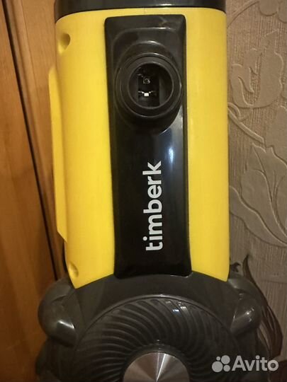 Вертикальный пылесос