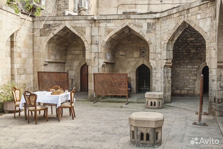 Экскурсия — Баку — Караван-сараи, мечети, резиденц