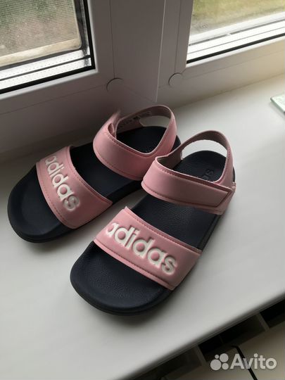 Сандали на девочку