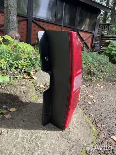 Фонарь задний правый Chevrolet Tahoe 2006-2014