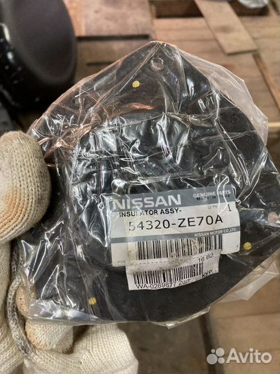 Комплект передних опор и подшипников nissan