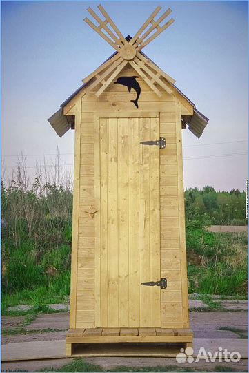 Уличный туалет с декором HXN