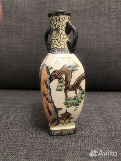 Ваза фарфоровая Китай