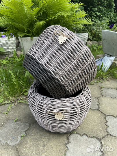 Кашпо из ротанга