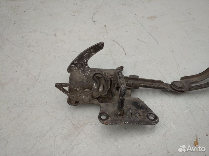 Замок капота Ауди А6 С5