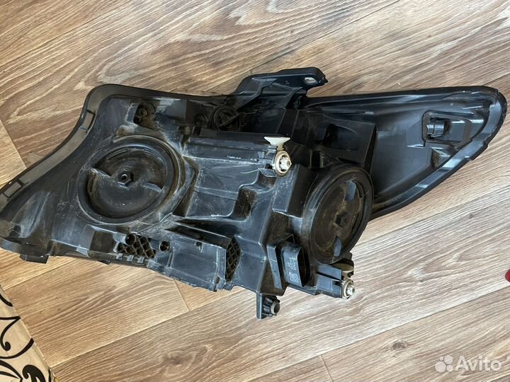 Фара правая Mercedes Vito