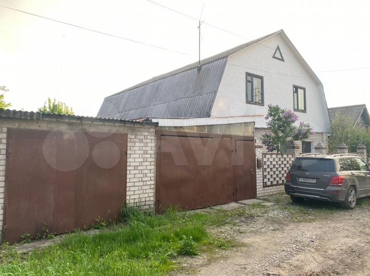 Дом 181 м² на участке 5,2 сот.