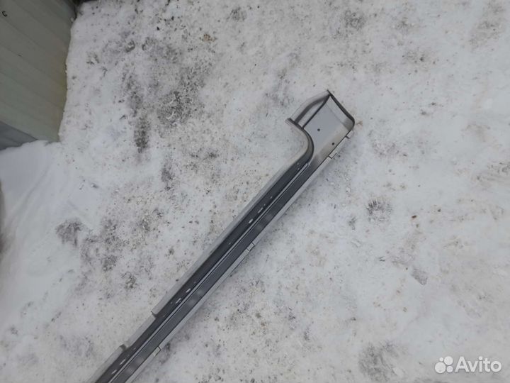 Порог на УАЗ патриот левый