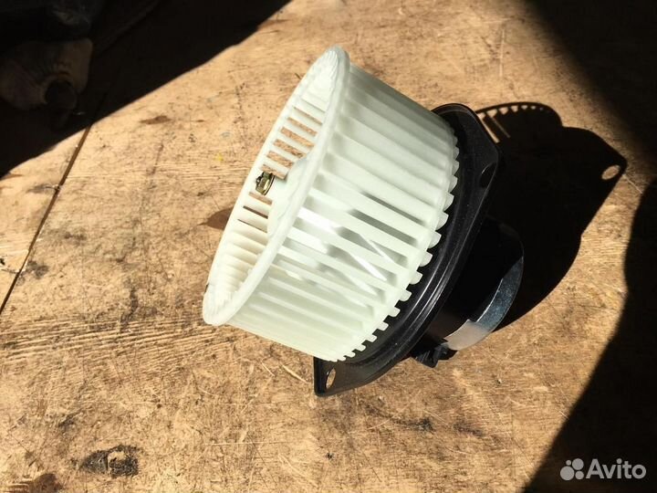 Мотор отопителя ND292500-0140