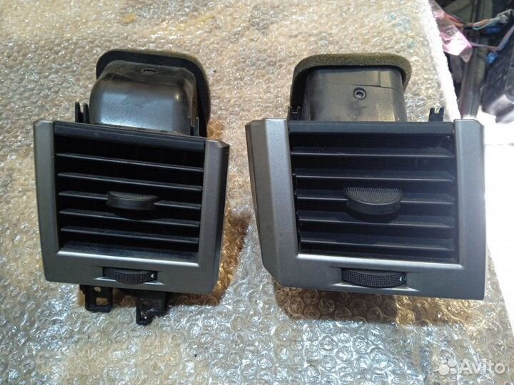 Воздуховод печки Land Rover Range Rover Sport 3.6D