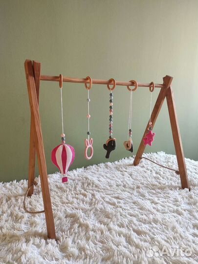 Деревянный тренажёр для новорождённых