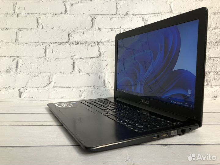 Ноутбук Asus Core i3
