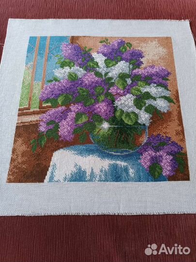 Картина вышитая полукрестом без рамы