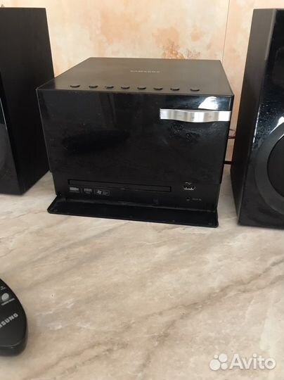 Музыкальный центр mini Samsung