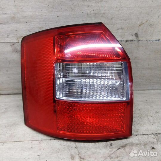 Фонарь задний левый А4 B6 универсал
