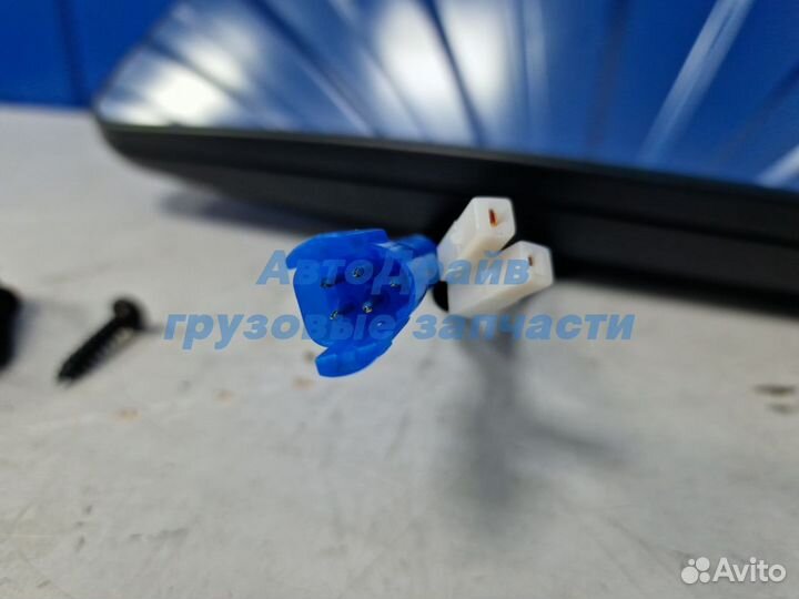 Зеркало основное для грузовиков Scania 4 правое (б