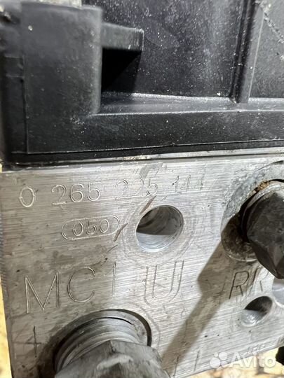 Блок ABS Мазерати Кватропорте 5 V