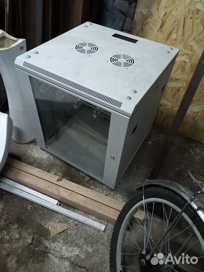 Шкаф телекоммуникационный