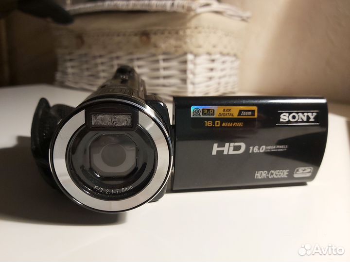 Видеокамера Sony HDR-CX550E