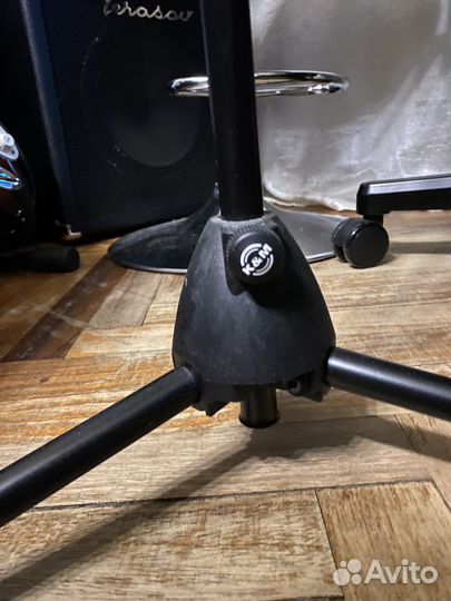 Микрофонная стойка K&M 27105-300-55