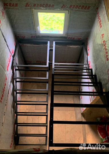 Металлокаркас для лестницы 