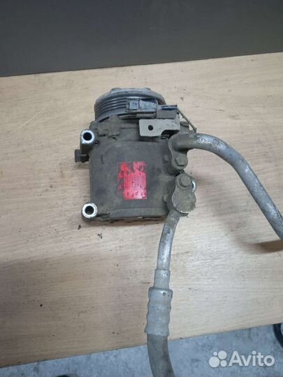 Компрессор кондиционера Mitsubishi carisma митсуби